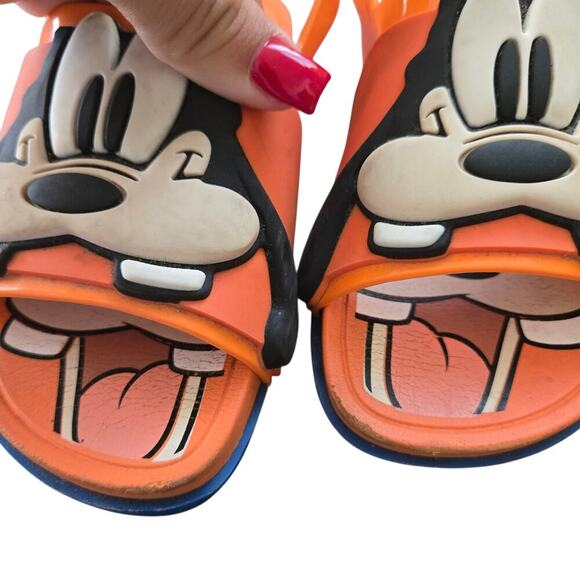 Mini Melissa x Disney Goofy Orange Rubber Sandals Size: 10 - Picture 3 of 5